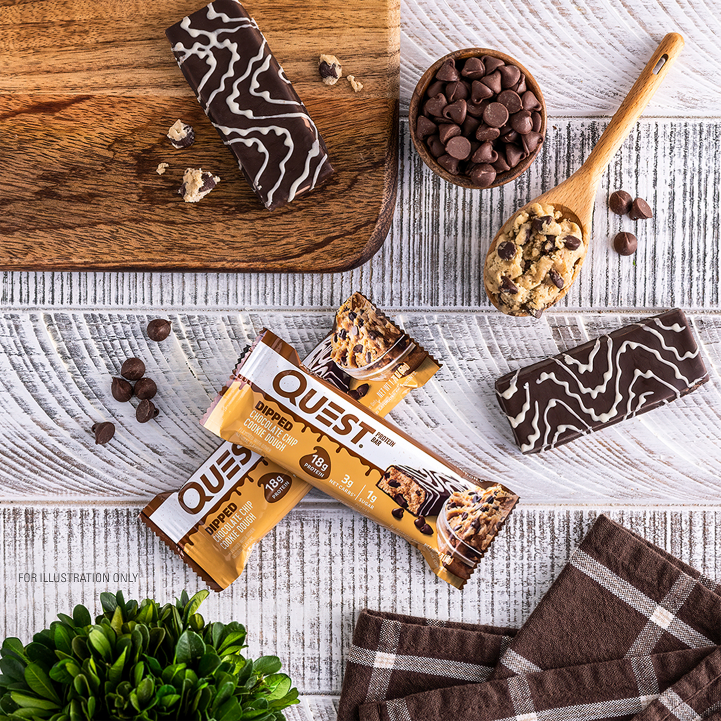 dipped-chocolate-chip-cookie-dough-protein-bar-l2 qst-012268_dipped-chocolate-chip-cookie-dough-protein-bar_7.png